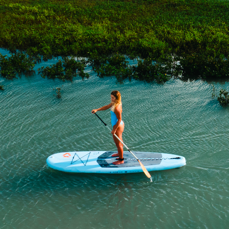 STAND UP PADDLING